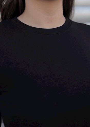 Siyah Bisiklet Yaka Parmak Detaylı Kadın Bluz - Görsel 5