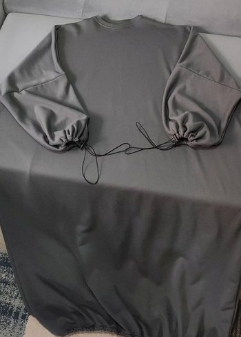 Gri ve Haki Renkli Düz Elbiseler - Görsel 3