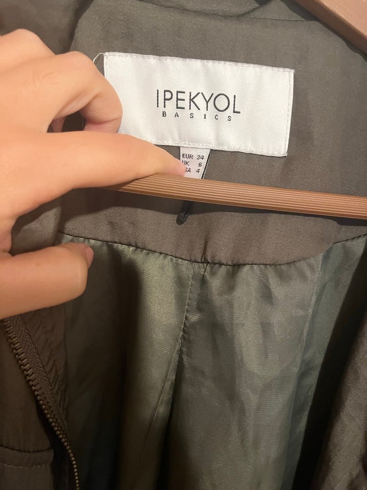 Erkek Haki Uzun Kuşaklı Yağmurluk - Görsel 3