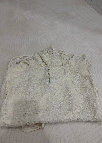 Beyaz Nakışlı Kadın  Zara - Görsel 3