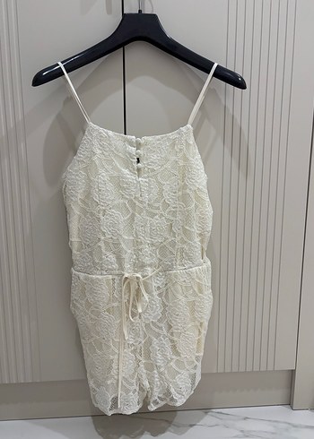 Beyaz Nakışlı Kadın  Zara - Görsel 2