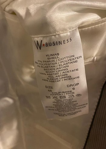 Vakkorama Beyaz Düğmeli Erkek İş Takımı - Görsel 3