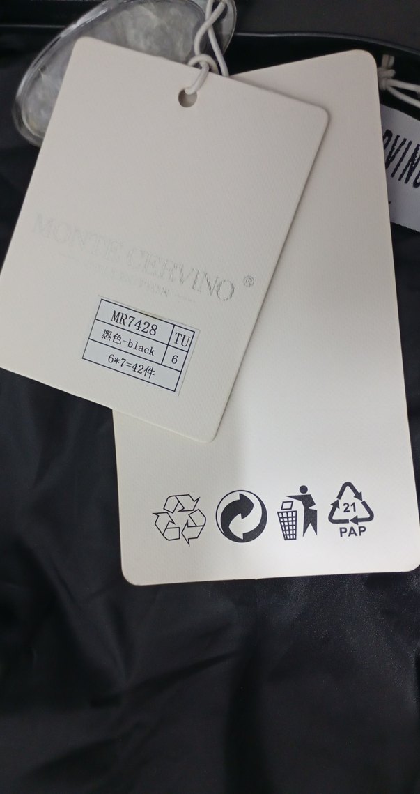 Siyah Düğmeli Kadın Yelek - Görsel 3