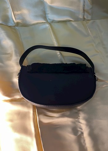 Siyah Kürklü Kadın Çantası - Görsel 6