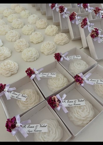 Özel gün için hediye şakayık mum - Görsel 2