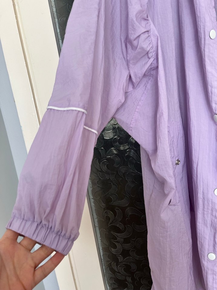 Uzun Lila Düğmeli Kadın Yağmurluk - Görsel 2