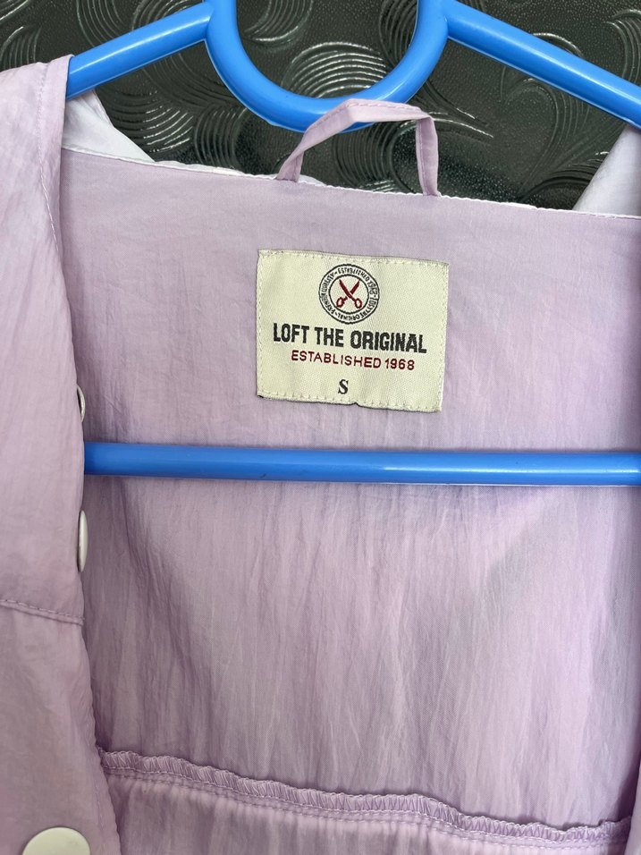 Uzun Lila Düğmeli Kadın Yağmurluk - Görsel 4