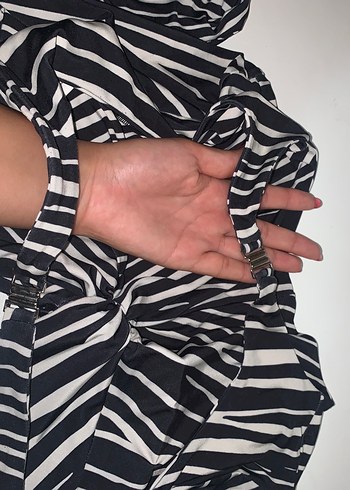 m Beden siyah Renk Zebra Desenli Mini crop top Nocturne