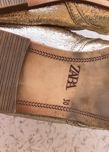 ZARA Kız Çocukları İçin Kemerli Altın Renk Babet - Görsel 7