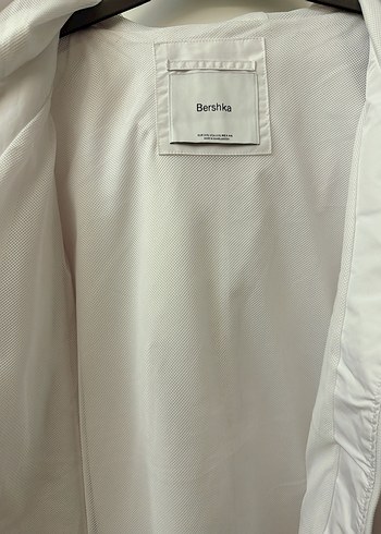 BERSHKA XXL Beyaz Erkek Midi Yağmurluk - Görsel 6