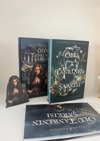 Ölü Tanrının Şarkısı - Dilara Özçelik ciltli kutulu set - Görsel 4