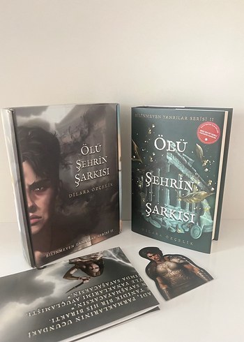 Ölü Şehrin Şarkısı - Dilara Özçelik imzalı kutulu ciltli set - Görsel 6