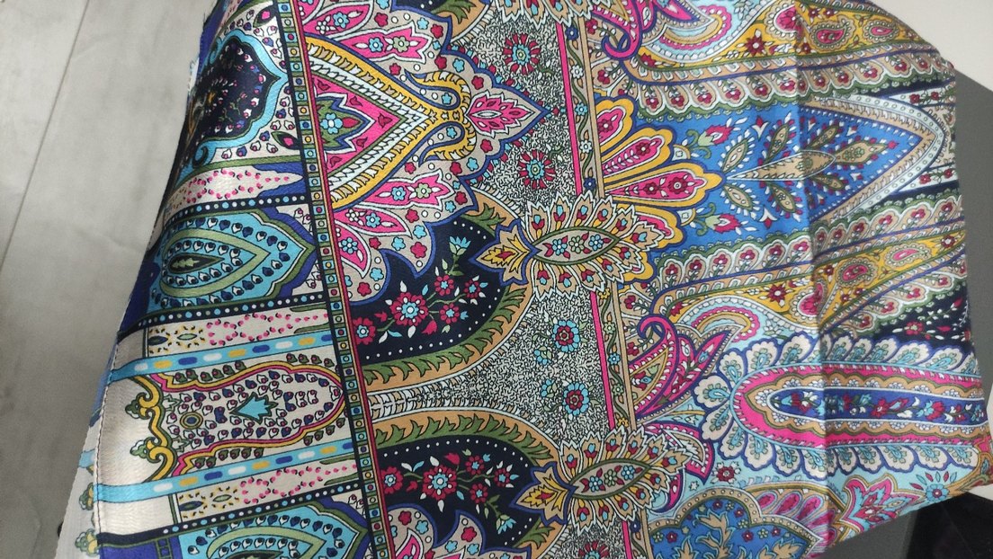 Kadın Çok Renkli Bohem İpek Şal - Görsel 3