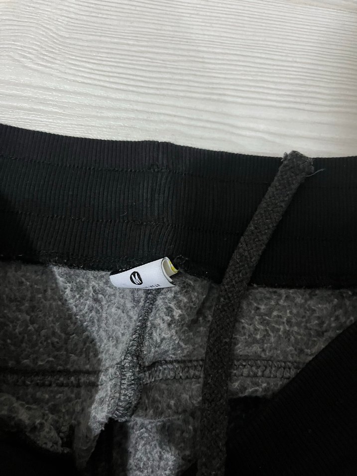 Gri Fermuarlı Rahat Kesim Erkek Eşofman Altı - Görsel 3