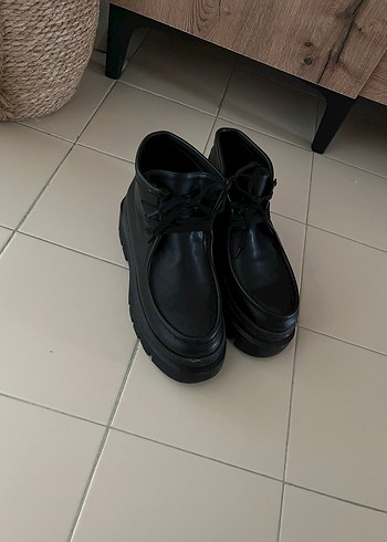 Bayan Siyah Tokalı Gotik Bot - Görsel 2