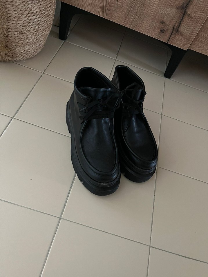 Bayan Siyah Tokalı Gotik Bot - Görsel 2