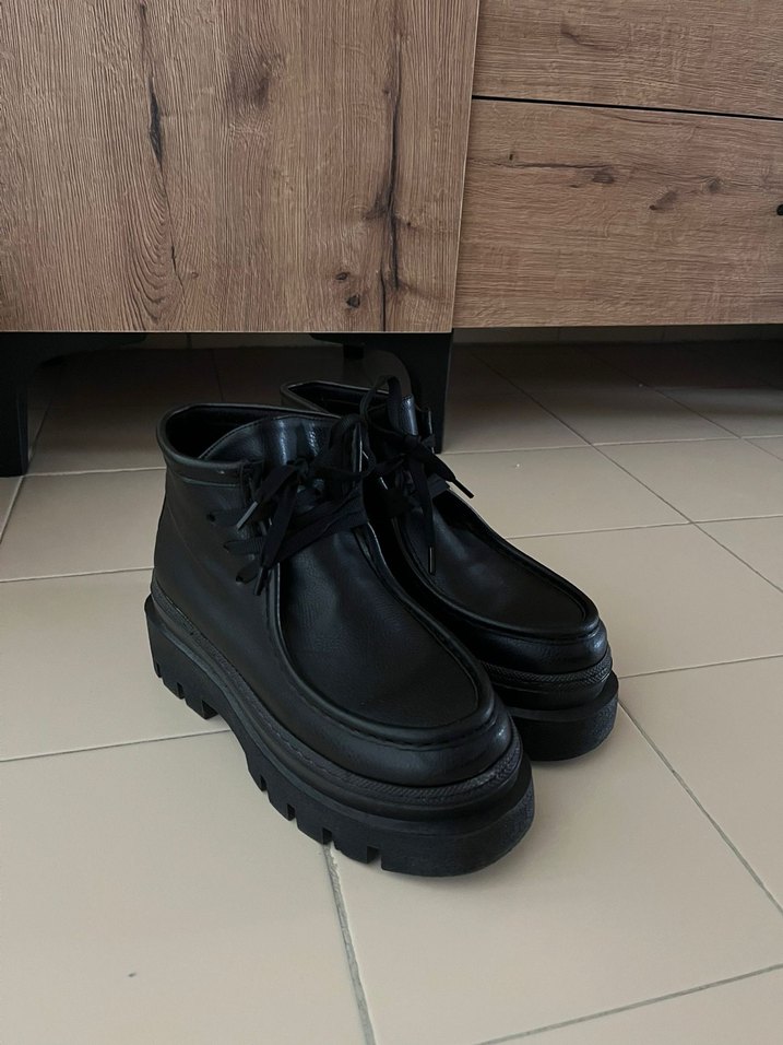 Bayan Siyah Tokalı Gotik Bot - Görsel 3