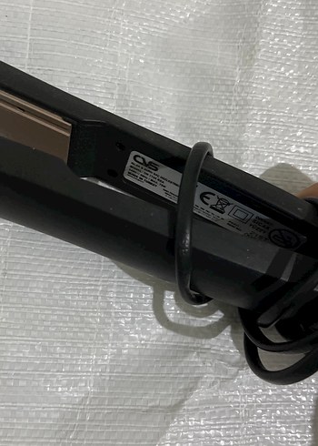 Siyah Saç Düzleştirici - Görsel 2