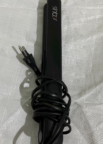 Siyah Saç Düzleştirici - Görsel 2