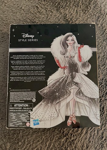 Disney style series cruella de vil koleksiyon bebeği - Görsel 2