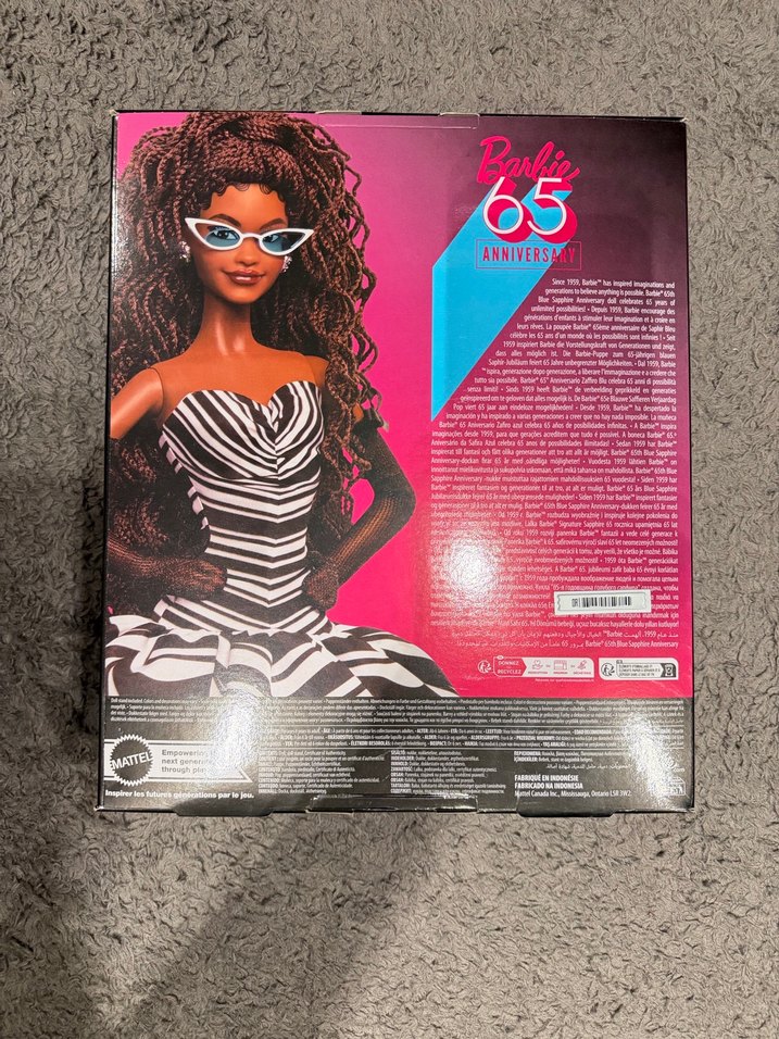 Barbie 65. Yıl özel koleksiyon bebeği - Görsel 2