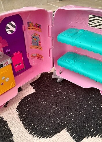 Barbie chealsea karavan