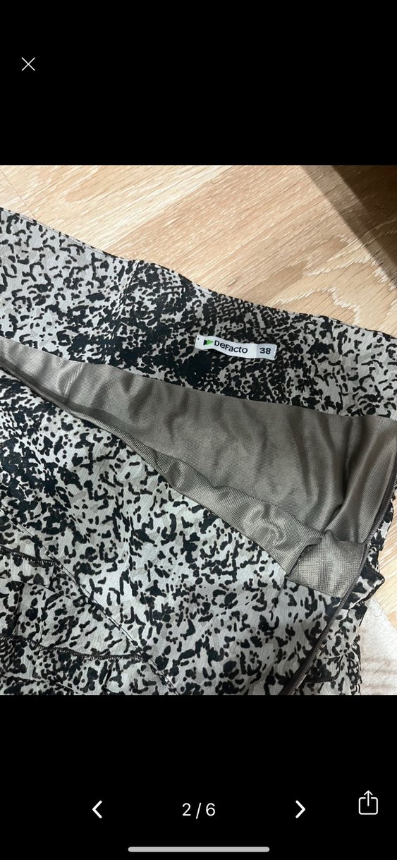 Gri Yılan Desenli Fırfırlı Mini Etek - Görsel 2