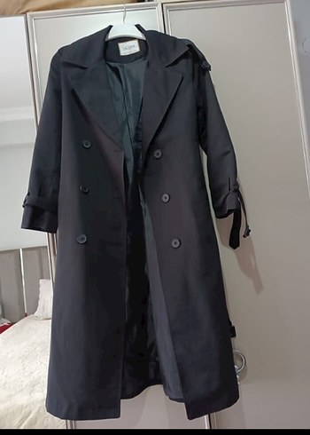 Kadın Siyah Uzun Trençkot - Görsel 2