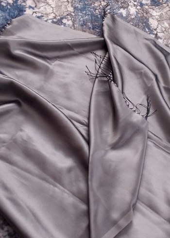 4 şal 
tafta.simli yumşak şal desnli
kahve rengi gri ve iki siyh - Görsel 9