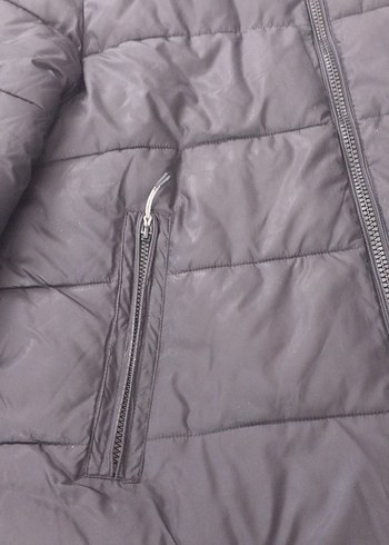 Siyah Kapüşonlu Fermuarlı Kadın Kışlık Mont - Görsel 2