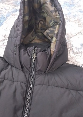 Siyah Kapüşonlu Fermuarlı Kadın Kışlık Mont - Görsel 5