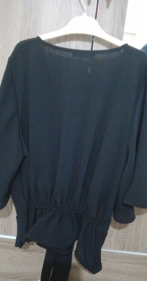 Siyah V Yakalı Drapeli Kadın Bluz kurdalli - Görsel 4