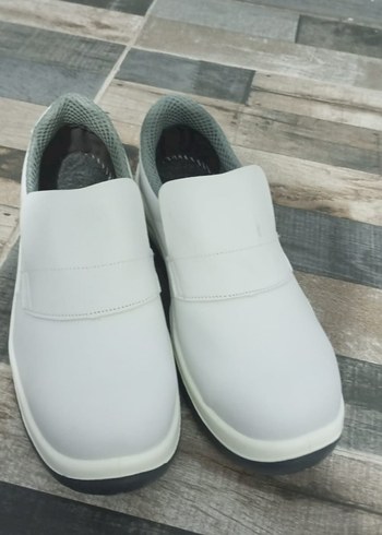 gri spor t ayakkabı parmak uçları demirden demir ayakkabı - Görsel 3