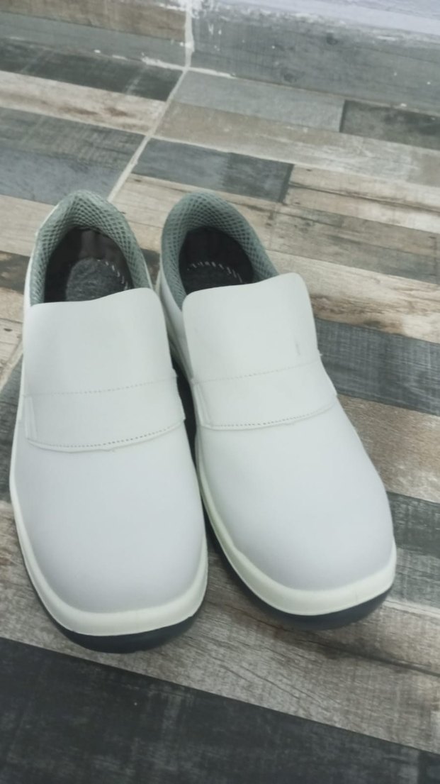 gri spor t ayakkabı parmak uçları demirden demir ayakkabı - Görsel 3