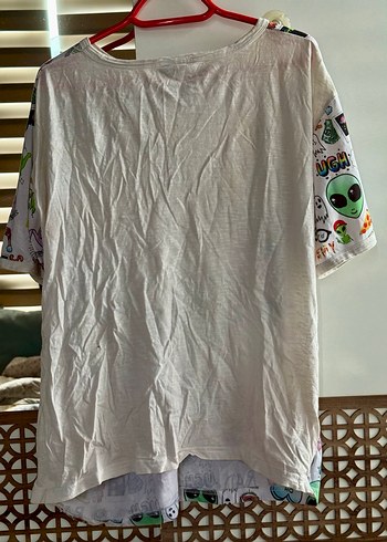 Renkli Baskılı Bol Kesim  Tişört XL - Görsel 4