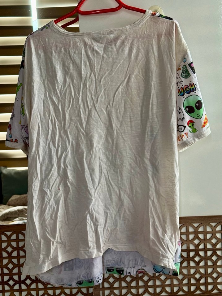 Renkli Baskılı Bol Kesim  Tişört XL - Görsel 4