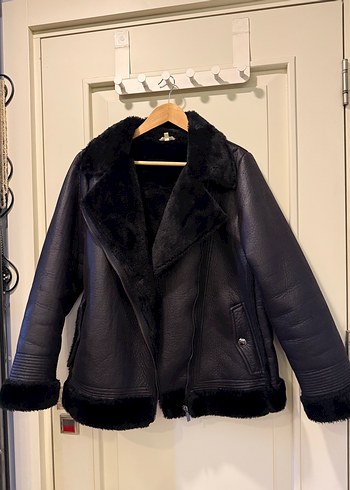 Koton marka XL 42 beden içi yumuşacık üstü süet çok şık mont - Görsel 2