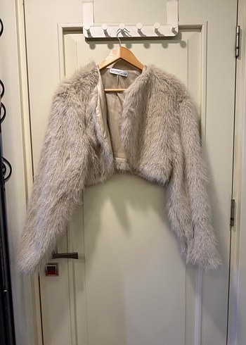 Bej kadın kısa kürk - Görsel 6