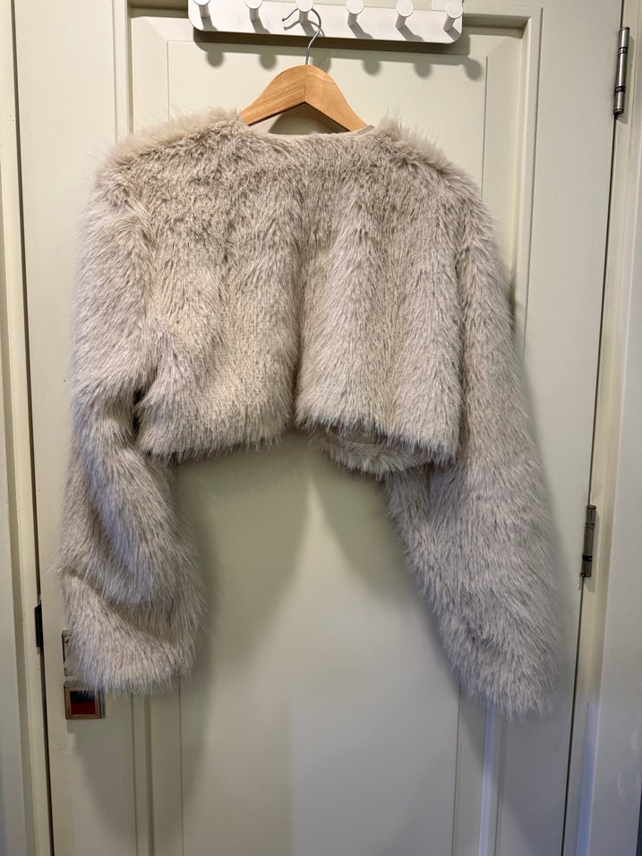 Bej kadın kısa kürk - Görsel 2