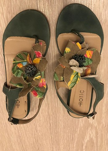 Çiçek Detaylı Bohem Dolgu Topuklu Kadın Sandalet - Görsel 4