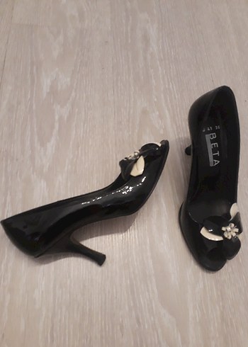 Fiyonklu Siyah Vintage Topuklu Kadın Ayakkabı - Görsel 4