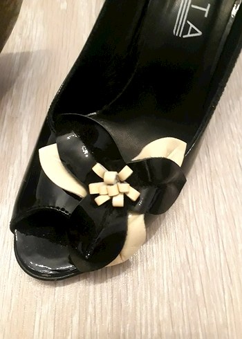 Fiyonklu Siyah Vintage Topuklu Kadın Ayakkabı - Görsel 5