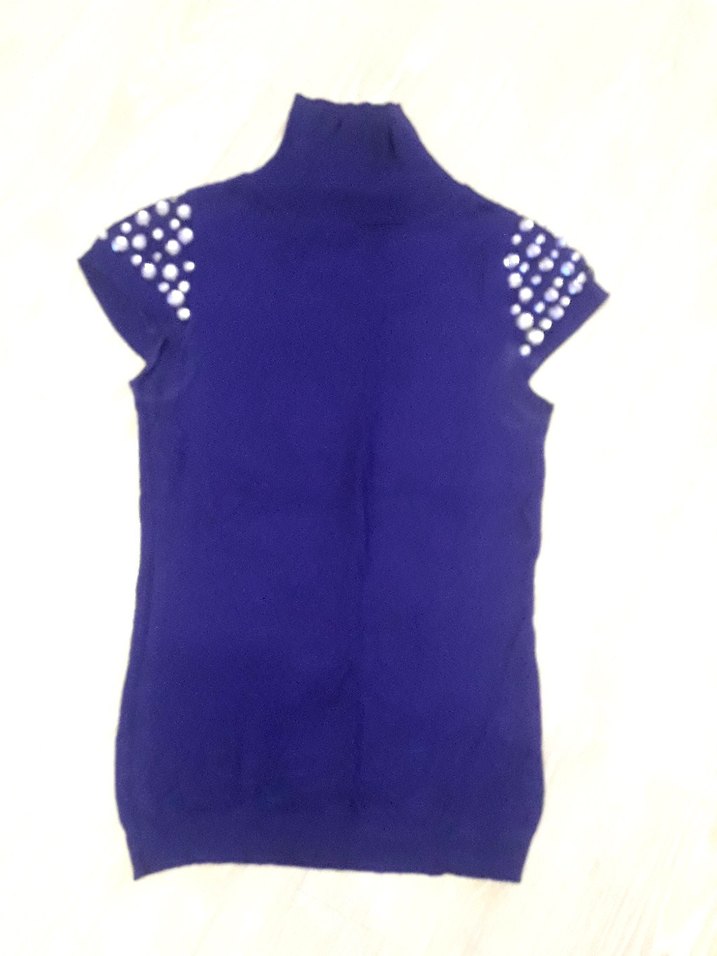 Düğmeli Mor Kolsuz Boğazlı Triko - Görsel 3