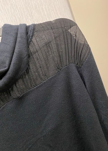 Kadın Siyah Pilili Boğazlı Triko - Görsel 3