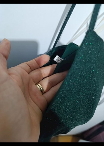 Yeşil Drapeli Uzun Askılı Abiye Elbise - Görsel 4