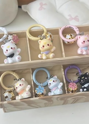 Pastel Renkli Boncuklu Kadın Anahtarlık - Görsel 2