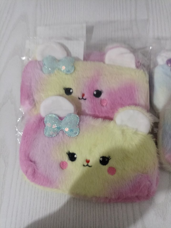 Çocuklar için Çok Renkli Yumuşak Peluş Yastık - Görsel 2