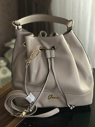 Büzgülü orjininal guess çanta