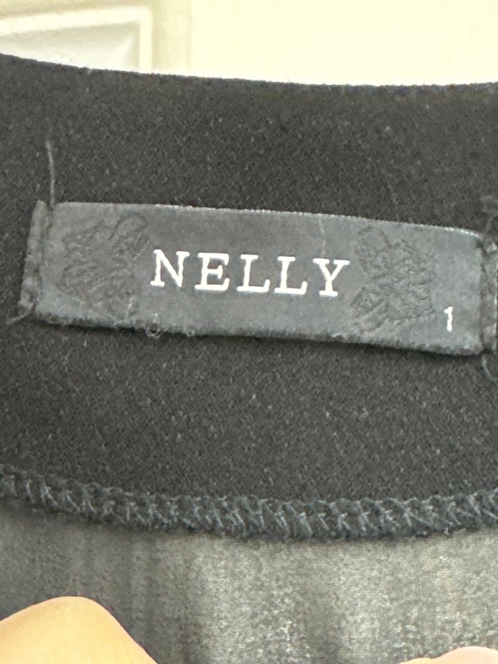 Boncuk İşlemeli Siyah Uzun Kollu Kadın Elbise - Görsel 2