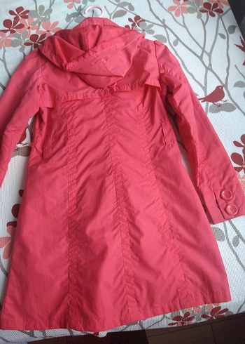 Kız Çocuk Kapüşonlu Renkli yağmurluk düğmeli - Görsel 3